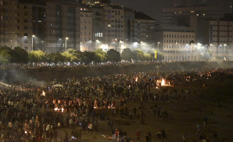 Dispositivo en la Noche de San Juan de A Coruña: más de 650 efectivos, cuatro puntos violetas...
