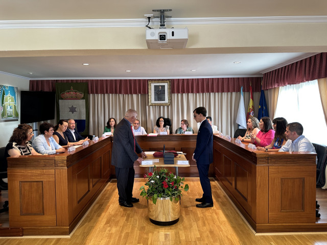 Constitución de la corporación municipal de Bergondo (A Coruña)