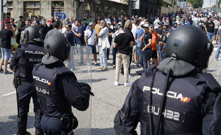 Los trabajadores del metal de Pontevedra y Vigo negociarán pero no desconvocarán las huelgas