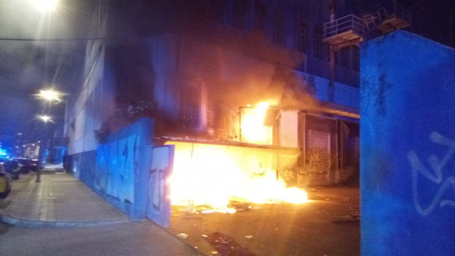 Registrado un incendio en una nave industrial en Vigo sin que se produjesen daños personales.