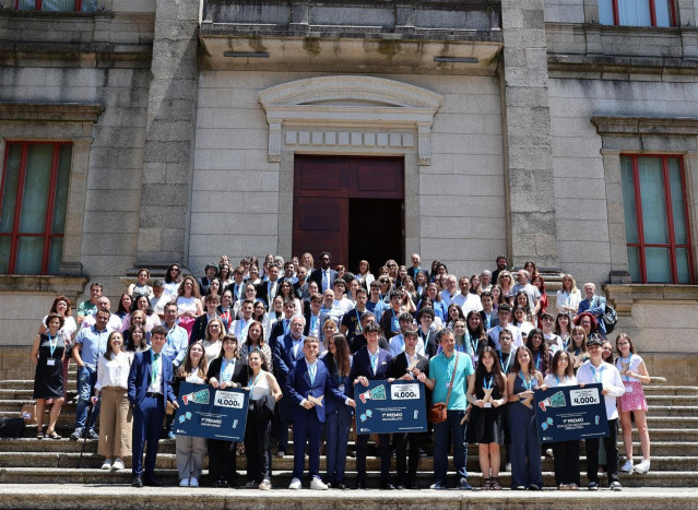 El 'Parlamento Xove' premia estudiantes de ESO, Bachirellato, Universidades y, por primera vez, de Formación Profesional