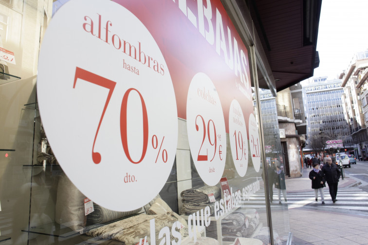 Comerciantes esperan unas rebajas 