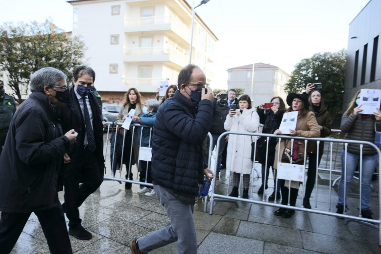 El exnovio de Déborah Fernández deberá aportar otra muestra de ADN