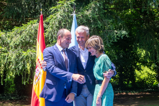 Toma de posesión del nuevo director de Turismo de Galicia, Manuel Merelles, acompañado del presidente de la Xunta, Alfonso Rueda, y la directora saliente Nava Castro