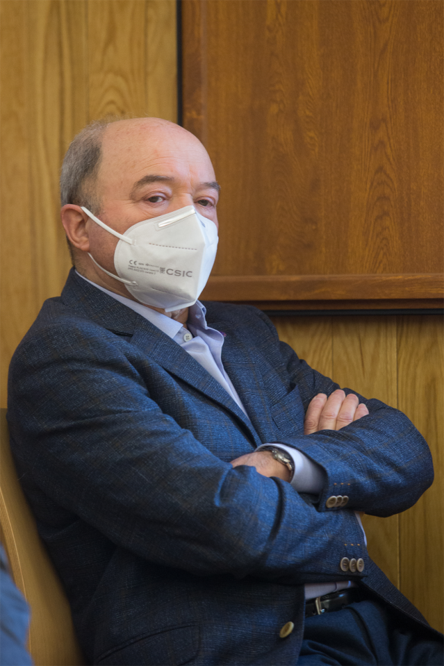 Archivo - El expresidente de la Confederación Hidrográfica Miño-Sil (CHMS) y exconcejal de Urbanismo de Lugo, Francisco Fernández Liñares, sentado en la Audiencia Provincial de Lugo como acusado en la primera sesión del juicio por la ‘Operación Pokémon’,