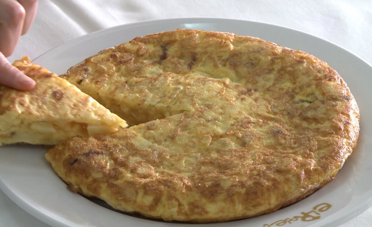 Alerta alimentaria por casos de botulismo, uno de ellos en Galicia, tras consumir tortilla de patata envasada