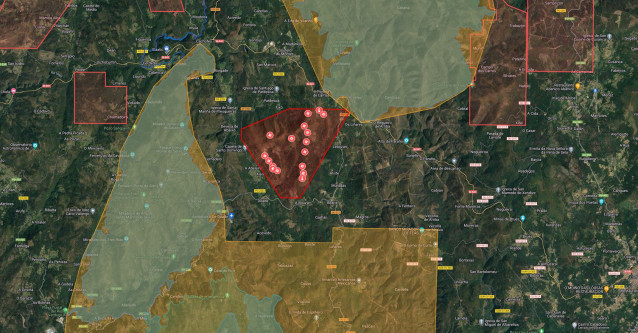 Adega busca fondos para paralizar 14 molinos eólicos entre las sierras de Candán y O Cando