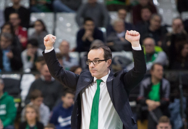 La República Checa confía en el ourensano Diego Ocampo para dirigir su baloncesto