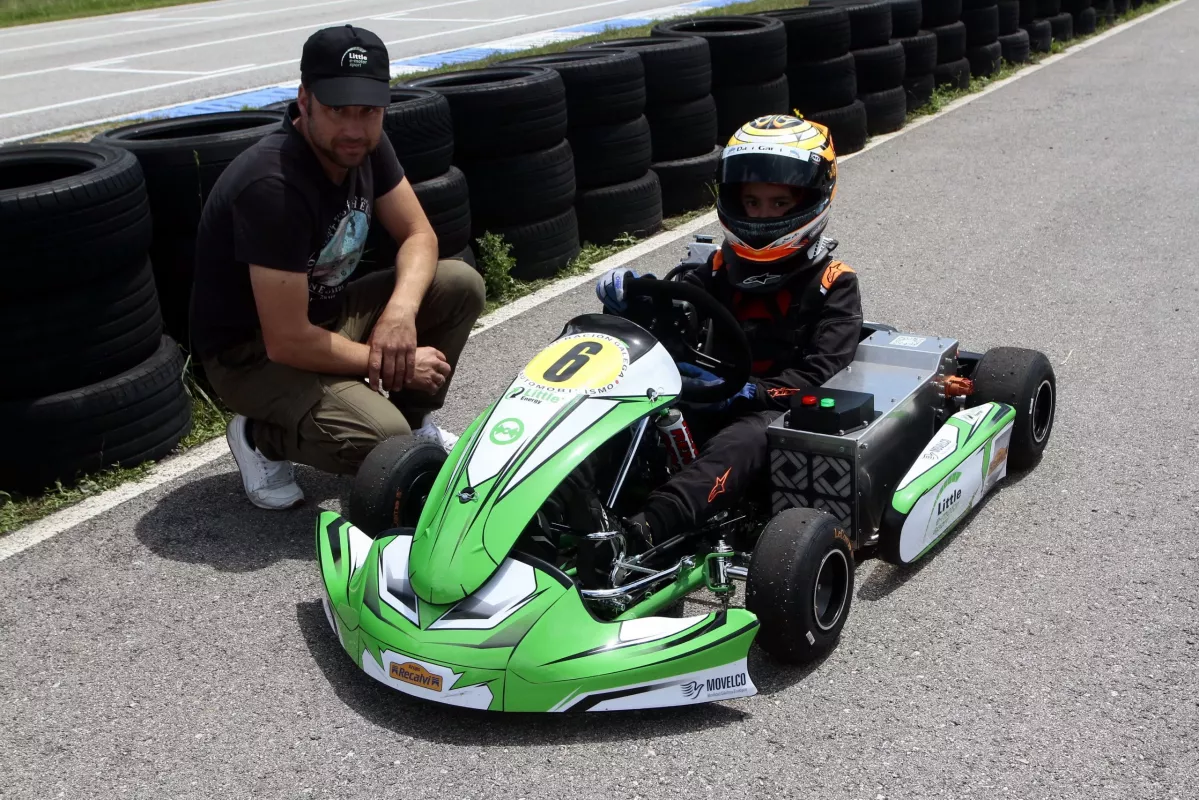 Karts elu00e9cticos en una imagen de Little Carts 