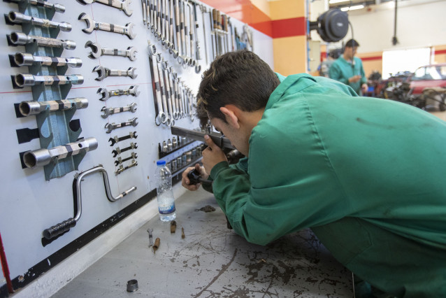 Archivo - Alumnado en un centro de FP.