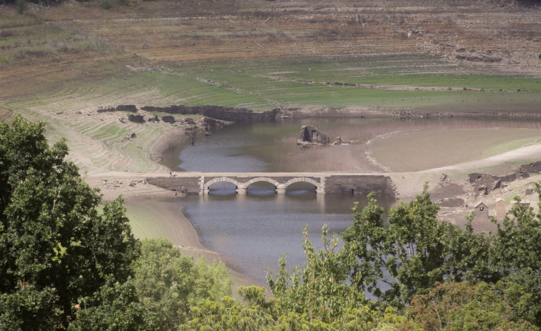 Augas de Galicia activa la alerta por escasez de agua en Pontevedra y Camariñas