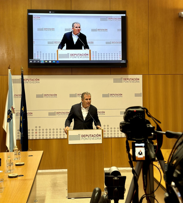 El vicepresidente de la Diputación de Pontevedra y responsable de Museo Provincial, Rafa Domínguez, en rueda de prensa este lunes