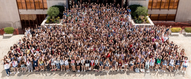 Archivo - Becarios de la Fundación Amancio Ortega