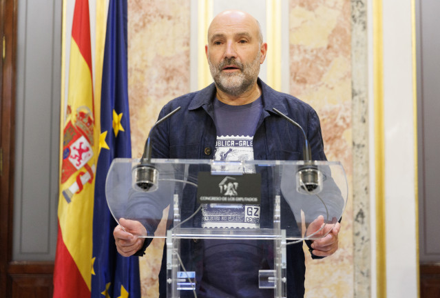 El diputado de BNG, Néstor Rego, durante la Sesión Constitutiva de la XV Legislatura en el Congreso de los Diputados, a 17 de agosto de 2023, en Madrid (España). Los diputados de la formación han llegado a la Cámara Baja tras celebrar una reunión interna