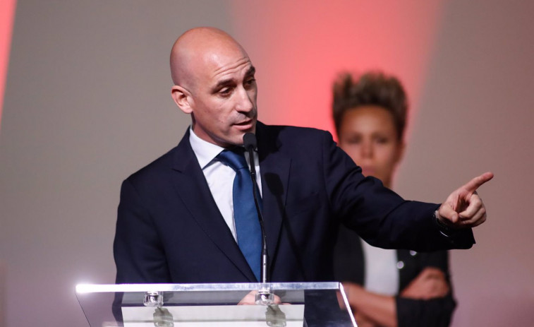 Rubiales dimite como presidente de la RFEF y debilita su defensa en los procesos penales