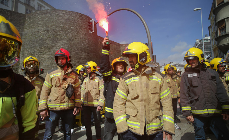 La Xunta confía en un acuerdo que ponga fin a la huelga de los bomberos comarcales