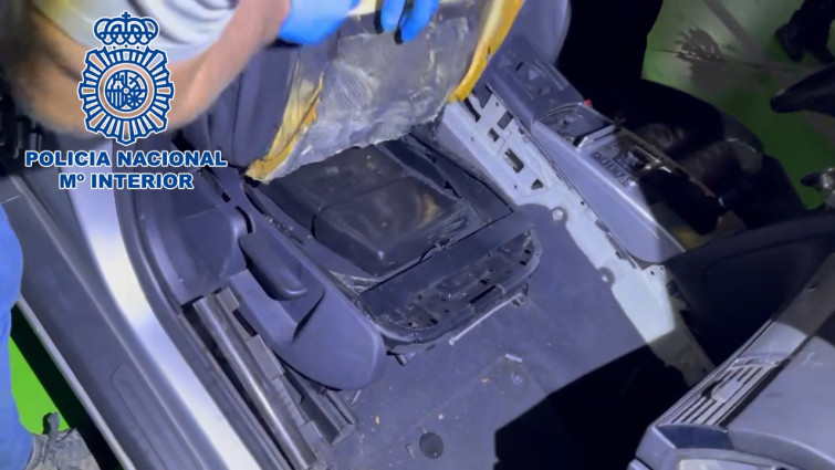 Detenido en Ferrol con dos kilos de cocaína ocultos bajo el asiento del coche