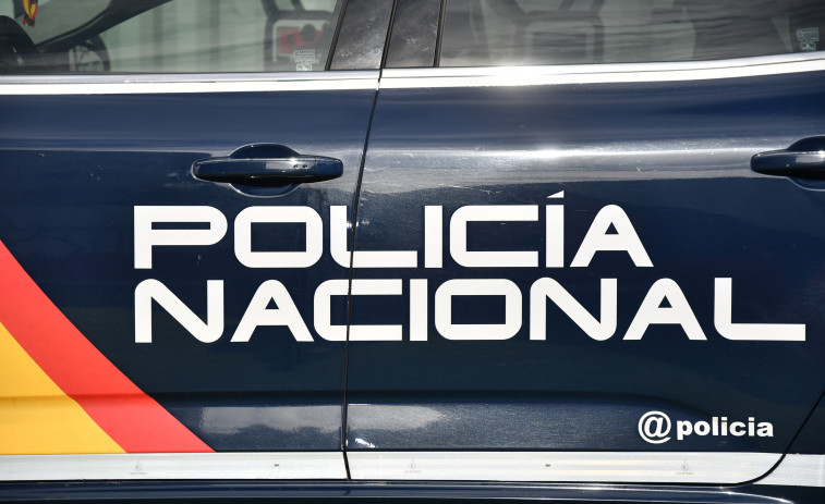 La Policía Nacional pilla a una traficante con cinco mil dosis de heroína en Santiago