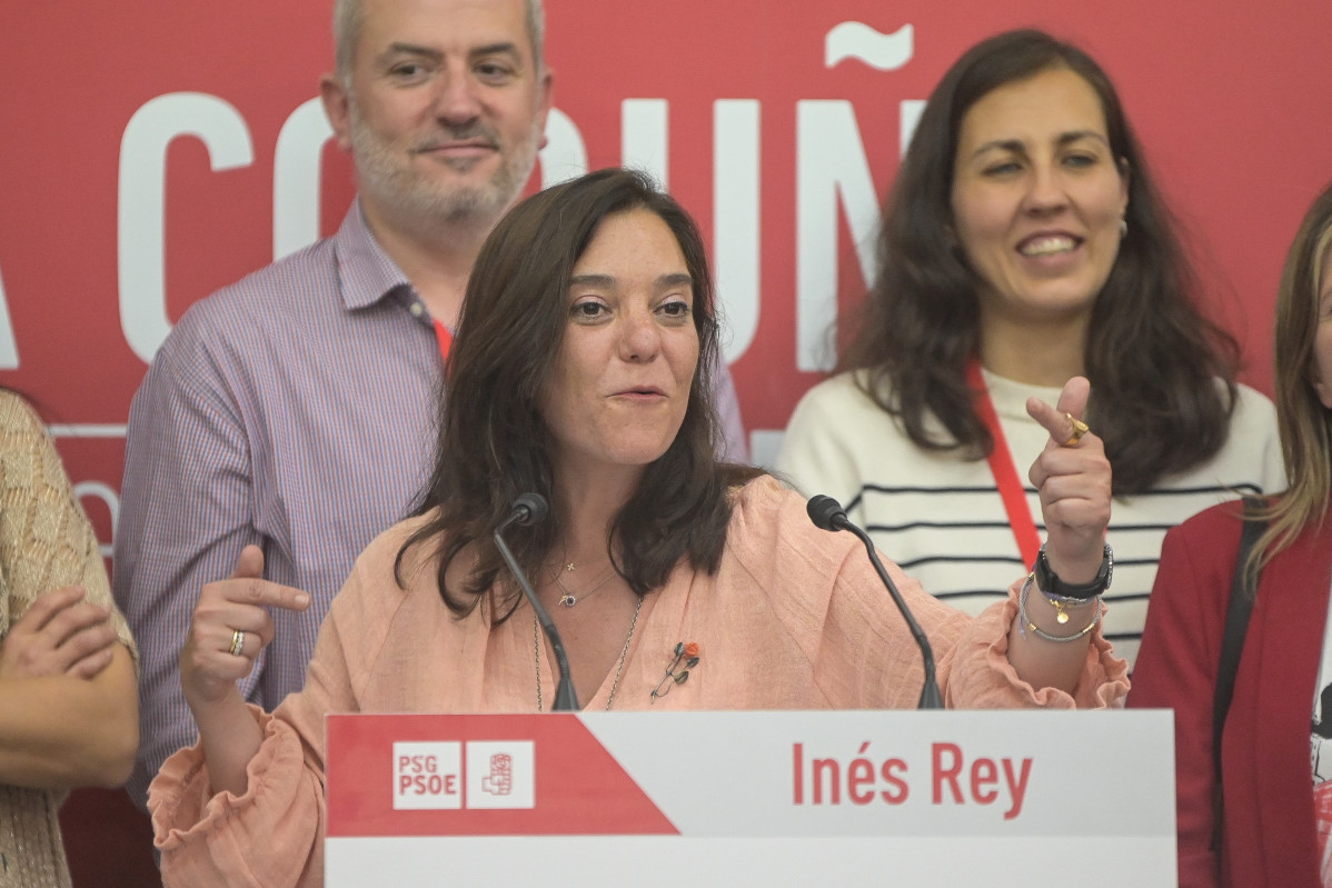 Archivo - La alcaldesa de A Coruña, Inés Rey, en un acto político.
