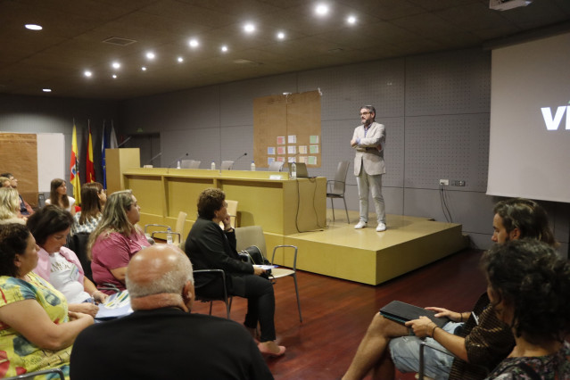 El Director Xeral De Pesca, Acuicultura E Innovación Tecnolóxica, Antonio Basanta, En Un Taller Sobre Cambio Climático, En Vilagarcía