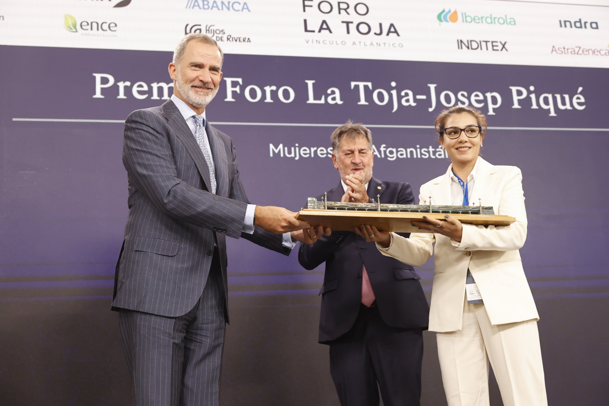 Felipe VI entregu00f3 un premio a una asociaciu00f3n de mujeres afganas
