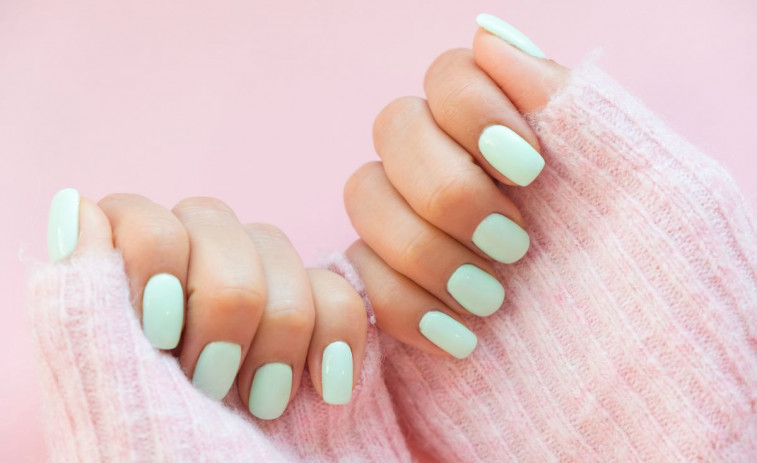 ¡Embellece tus uñas con el esmalte de uñas Semilac de alta calidad!