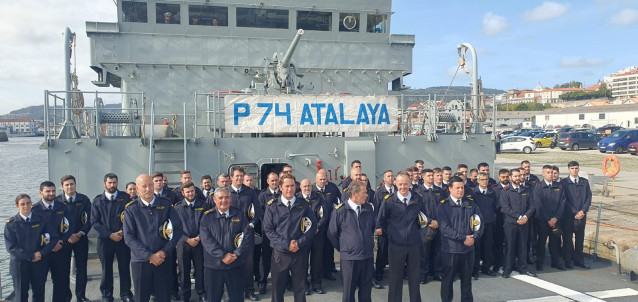 El almirante de la Flota visitas a sus unidades en Ferrol