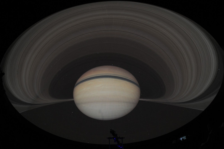 La Casa de las Ciencias de A Coruña estrena un nuevo proyector para una experiencia más inmersiva