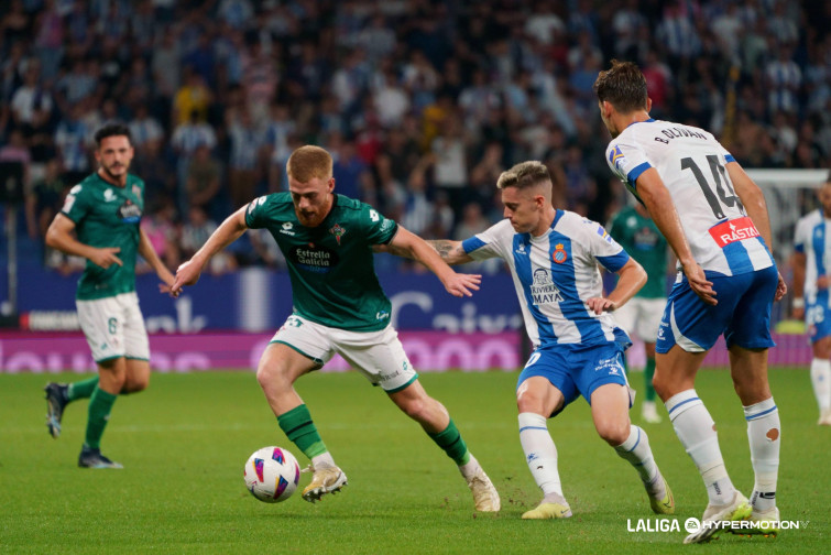Oficial: Carlos Vicente abandona el Racing de Ferrol rumbo al Alavés