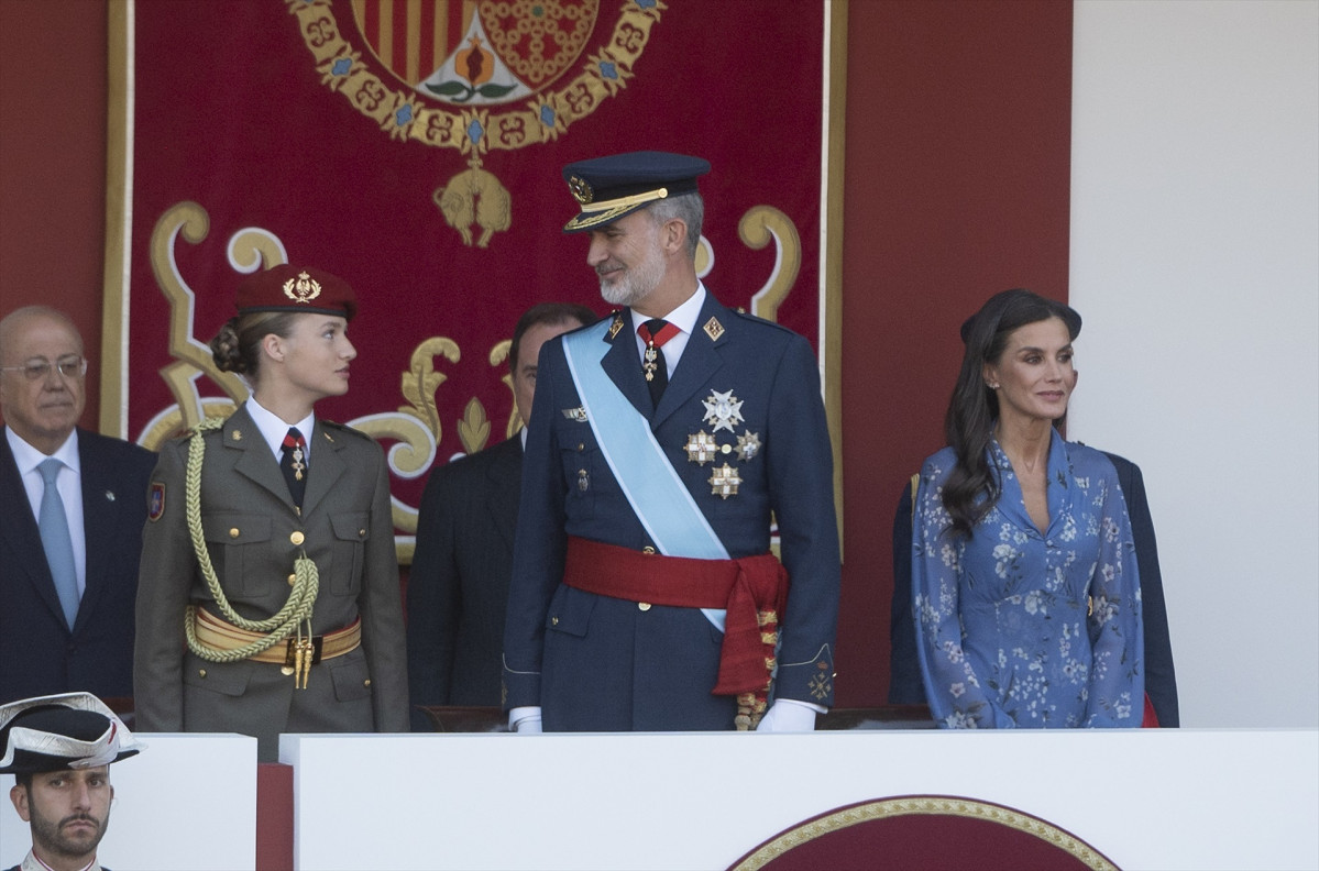 EuropaPress 5500837 i d princesa asturias leonor rey felipe vi reina letizia desfile 12 octubre