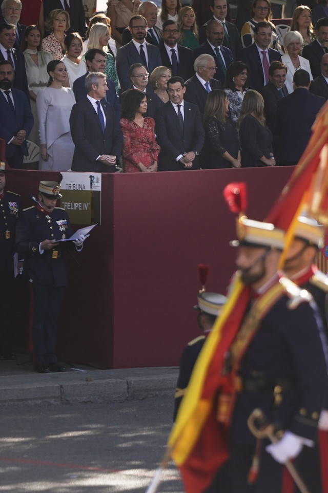 Rueda asiste al desfile militar de este 12 de octubre en Madrid