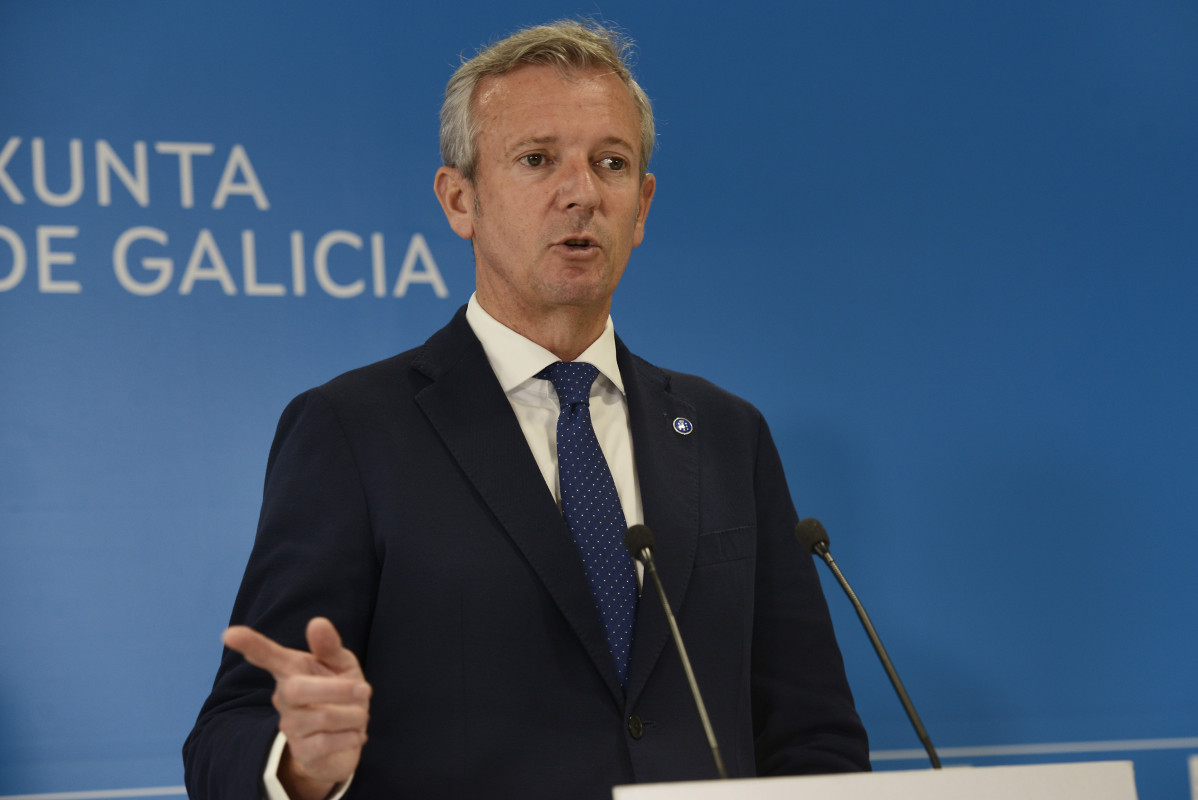 El presidente de la Xunta de Galicia, Alfonso Rueda, ofrece una rueda de prensa tras reunirse con el alcalde de la ciudad, ofrece una rueda de prensa tras reunirse con el presidente de la Xunta de Gal