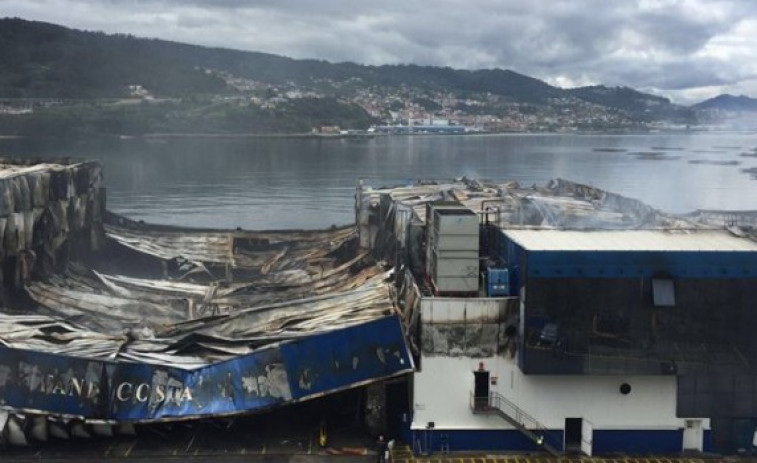 ​Los bomberos de Vigo acudieron al incendio de Fandicosta contra el criterio del 112