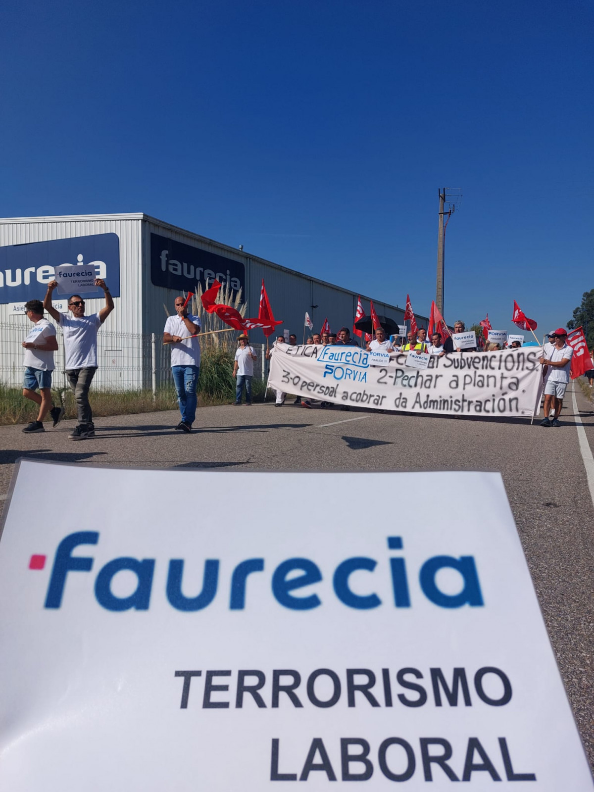 Protesta contra el cierre de Faurecia en una foto de la CIG