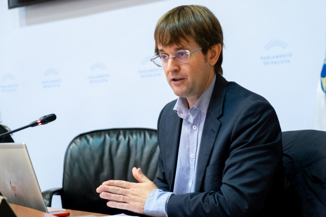 O director da Axencia Galega de Infraestruturas, Francisco Menéndez, responderá no marco da Comisión 2ª do Parlamento a dúas preguntas relacionadas con asuntos do seu departamento.    foto xoán crespo