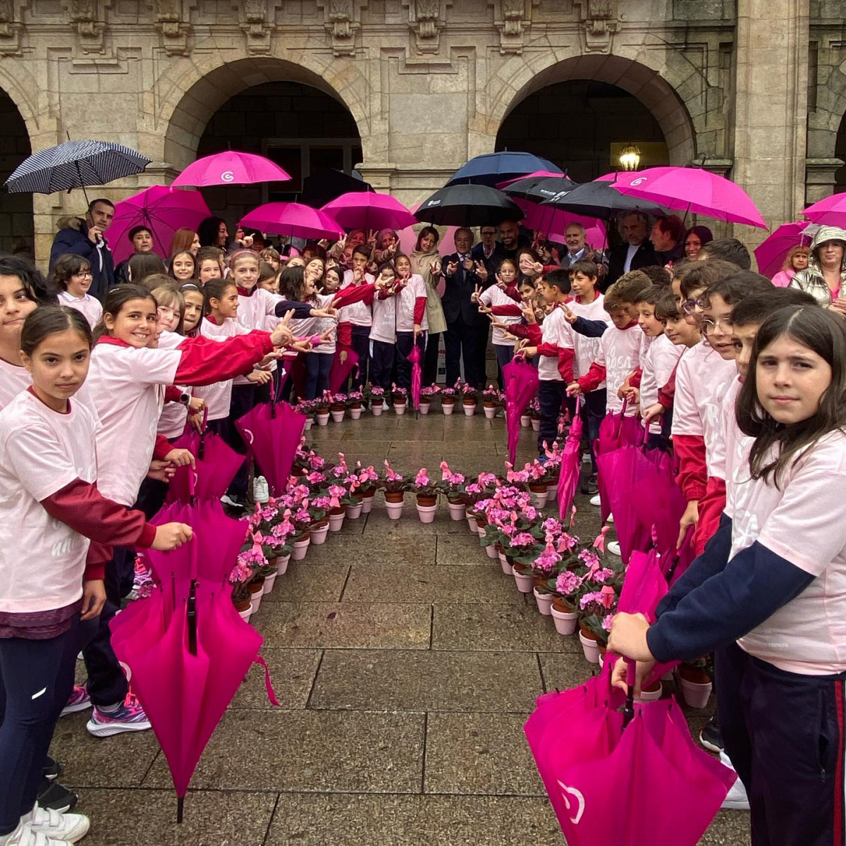Cadena humana conta el cancer de mama en Lugo