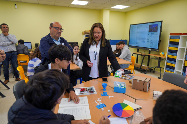 Ana Ortiz en el IES Álvaro Cunqueiro.