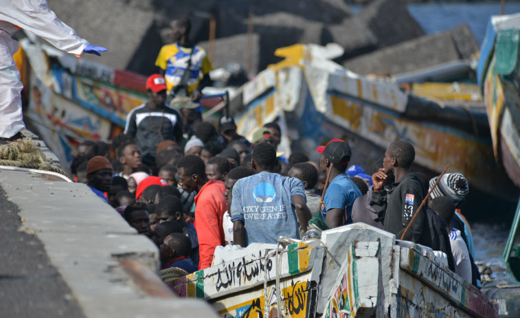 400 inmigrantes llegan a Sanxenxo y Sobrado por la crisis que se vive en las Canarias