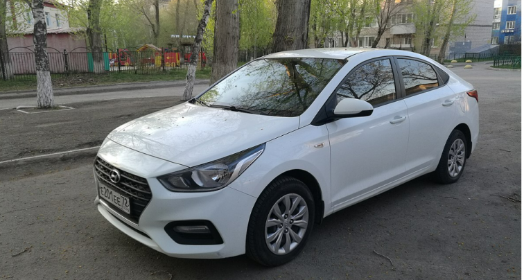 Comparativa del Hyundai Solaris y el Kia Rio o cómo elegir una berlina económica