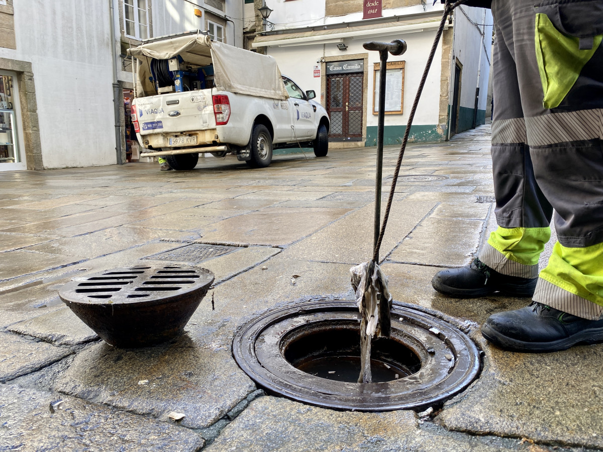 Viaqua  Limpeza e mantemento rede de Santiago 2