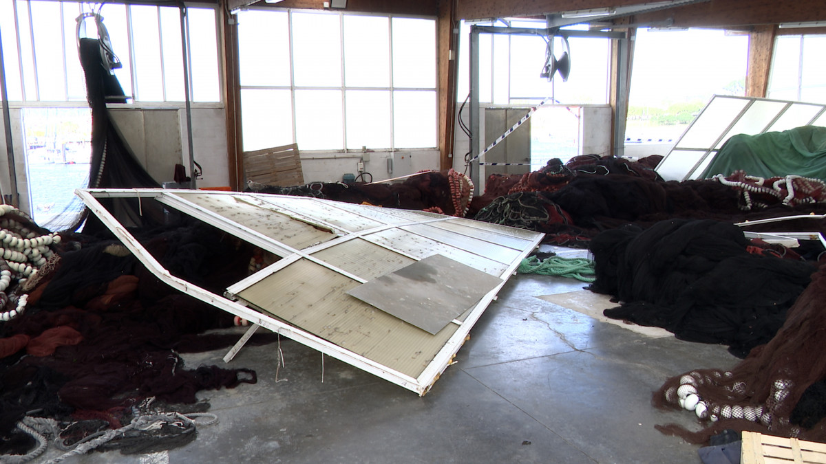 Dau00f1os en una nave de pesca en Portonovo causados por Ciaru00e1n