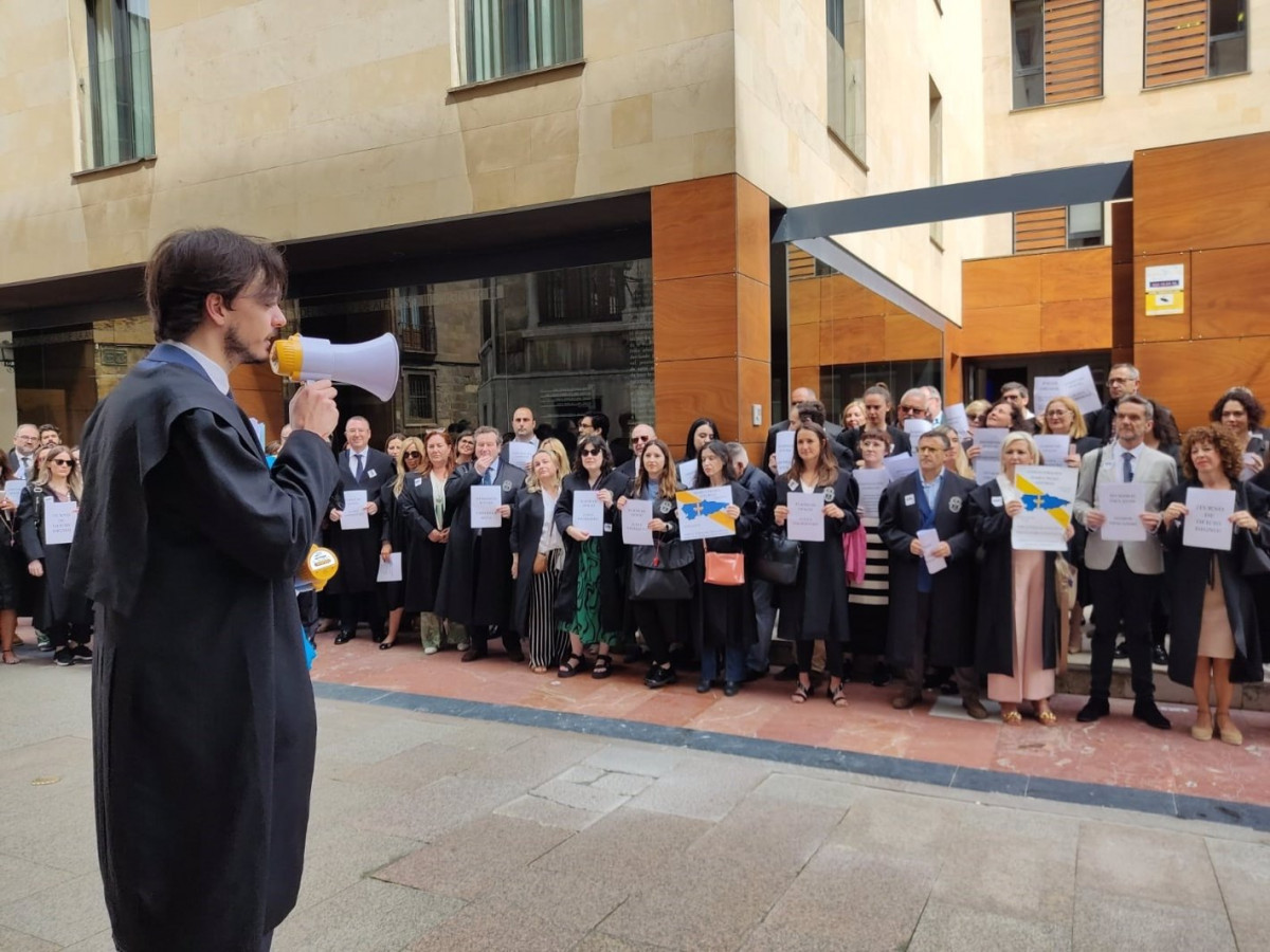 Protesta abogados turno de oficio