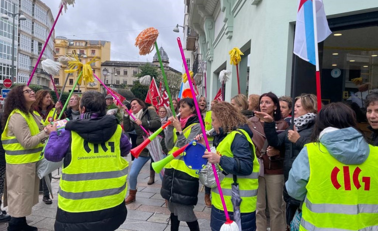 'No' del sector de la limpieza de Lugo a la última oferta de la patronal, por lo que sigue la huelga