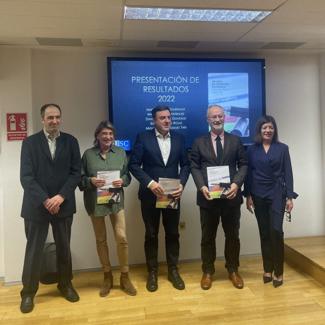 Presentación en la Diputación de A Coruña de un Informe sobre la Coyuntura Económica de la provincia