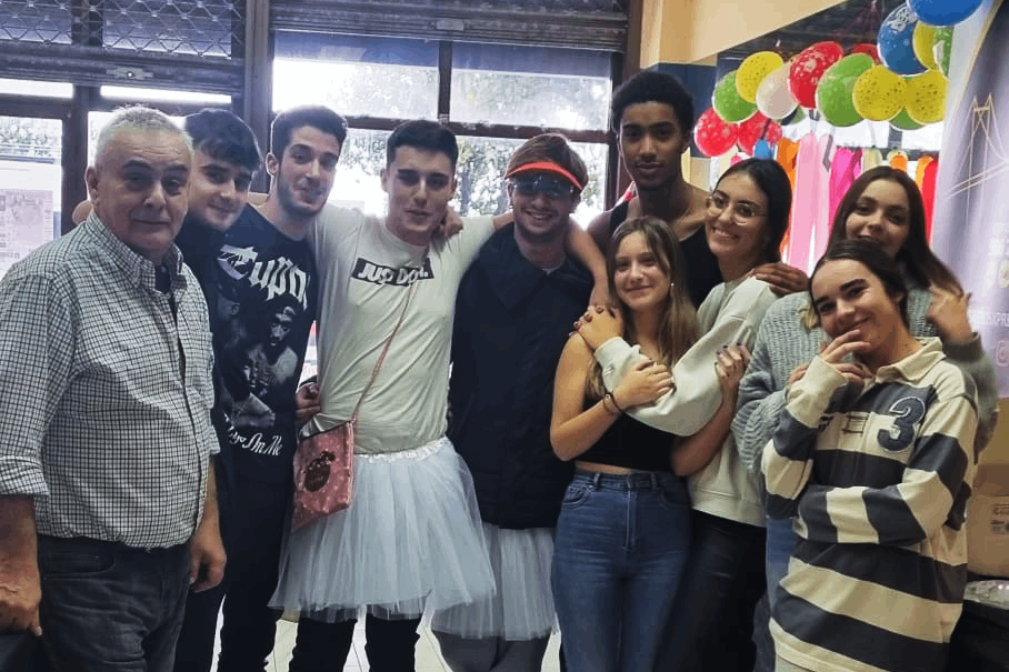 Voluntarios de Cada Niu00f1o un Juguete en una imagen del Facebook de Carlos Leira