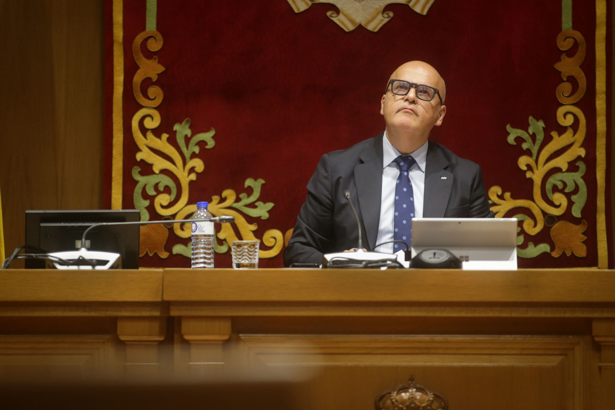 Archivo - El presidente de la Diputación de Ourense, Manuel Baltar, durante el pleno extraordinario de la Diputación Provincial, en el Salón de Plenos do Pazo Provincial, a 2 de junio de 2023, en O