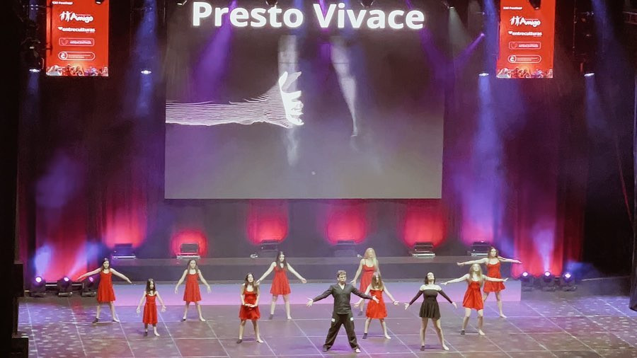 Una pasada actuaciu00f3n de los alumnos de Presto Vivace en una imgan de su Facebook