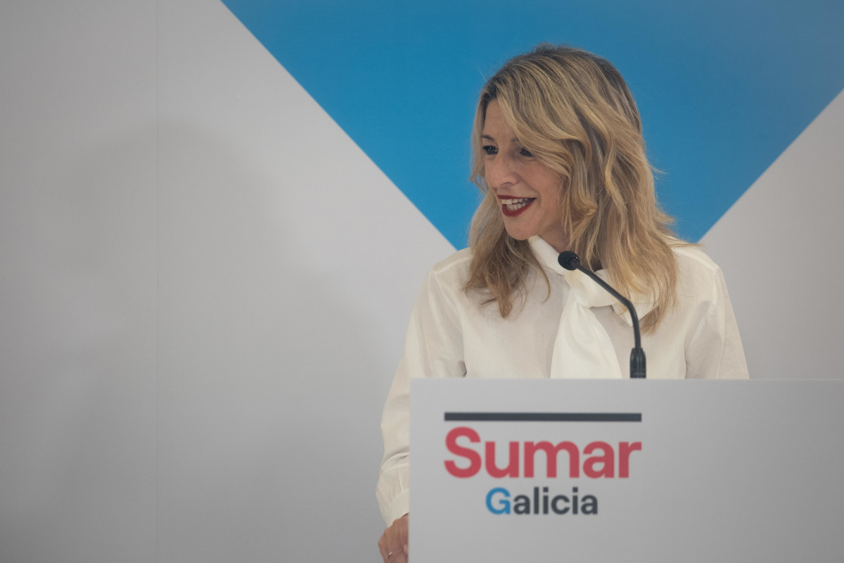 La líder de Sumar, Yolanda Díaz, interviene durante la presentación de la candidatura de Sumar Galicia para la Presidencia de la Xunta, en el Hotel Porta do Camiño, a 27 de diciembre de 2023, en S