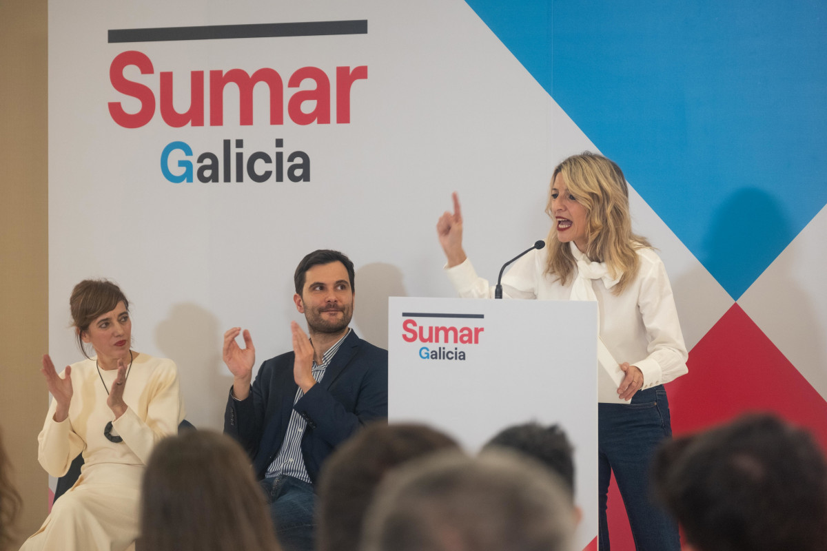 La líder de Sumar, Yolanda Díaz, interviene durante la presentación de la candidatura de Sumar Galicia para la Presidencia de la Xunta, en el Hotel Porta do Camiño, a 27 de diciembre de 2023, en S