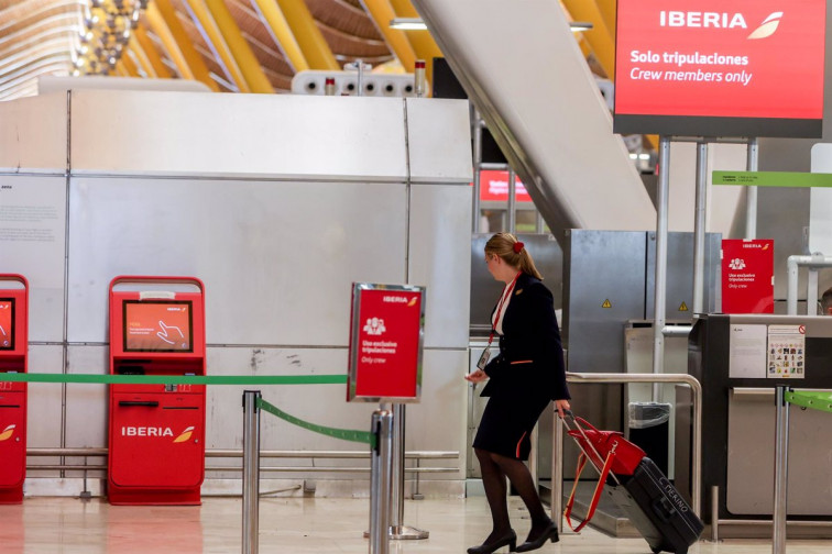 La huelga en Iberia parece inevitable con miles de pasajeros pendientes de un acuerdo con los sindicatos